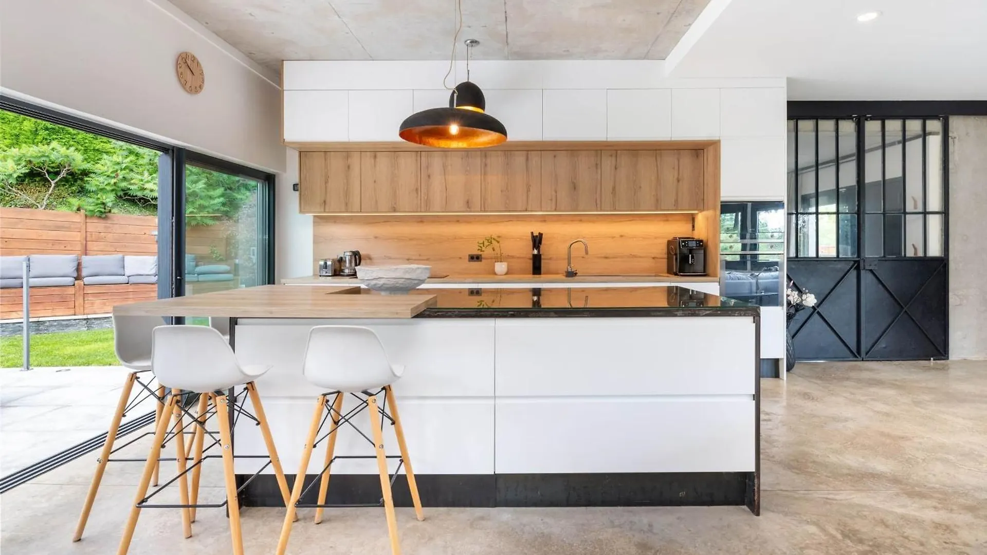 La Moderne - Modern house with pool and garden Villa Saint-Romain-au-Mont-D'or 0*,