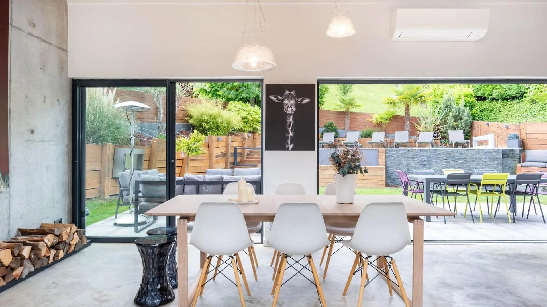 La Moderne - Modern house with pool and garden Villa Saint-Romain-au-Mont-D'or