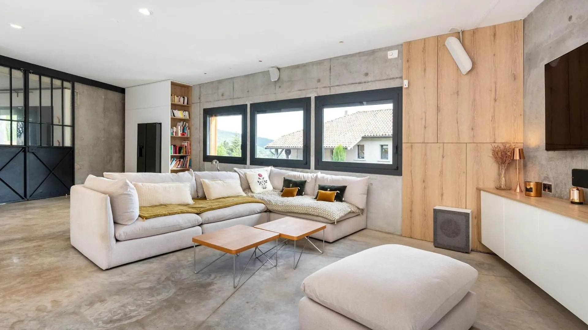 La Moderne - Modern house with pool and garden Villa Saint-Romain-au-Mont-D'or 0*,